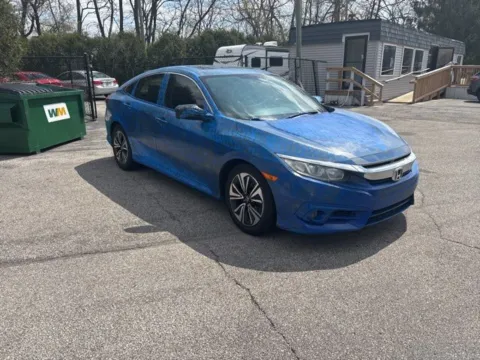 Gray 2017 Honda Civic EX-L for sale in Fort Wayne, IN