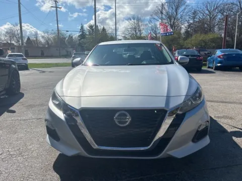 Silver 2019 Nissan Altima 2.5 S for sale in Fort Wayne, IN