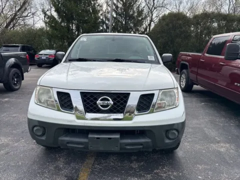 White 2012 Nissan Frontier S for sale in Fort Wayne, IN