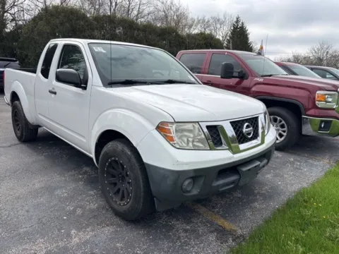 White 2012 Nissan Frontier S for sale in Fort Wayne, IN