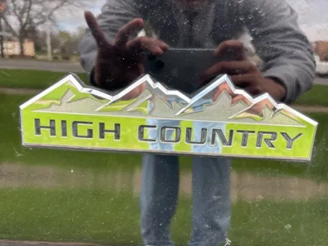 More photos of 2018 Chevrolet Silverado 1500 High Country at True North Auto Sales, IN