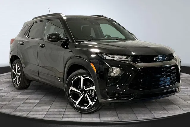 Black 2023 Chevrolet TrailBlazer RS for sale in Fort Wayne, IN