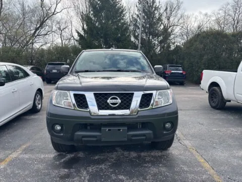 Gray 2013 Nissan Frontier SV for sale in Fort Wayne, IN