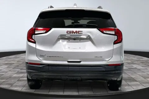 More photos of 2022 GMC Terrain SLE at True North Auto Sales, IN