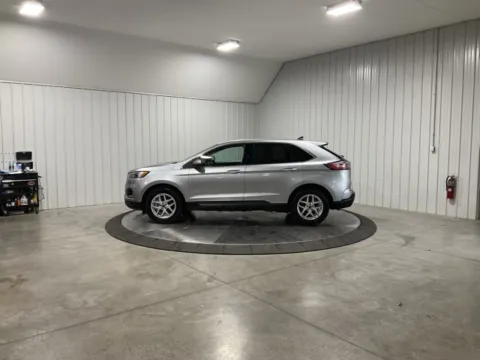 More photos of 2023 Ford Edge SEL at True North Auto Sales, IN
