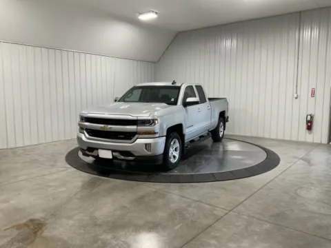 More photos of 2017 Chevrolet Silverado 1500 LT at True North Auto Sales, IN