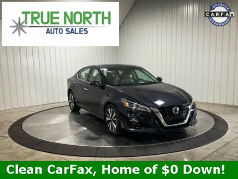 Blue 2019 Nissan Altima 2.5 SV for sale in Fort Wayne, IN