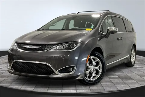 Another view of 2018 Chrysler Pacifica Limited for sale in Fort Wayne, IN at True North Auto Sales