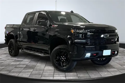 Black 2020 Chevrolet Silverado 1500 LT Trail Boss for sale in Fort Wayne, IN