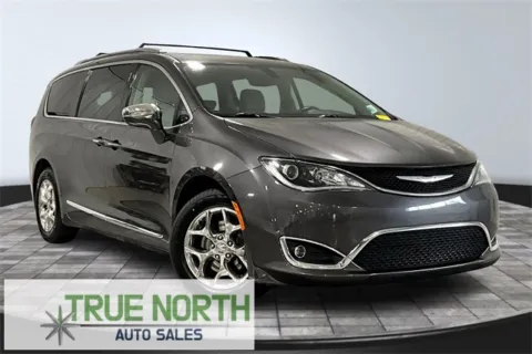 Gray 2018 Chrysler Pacifica Limited for sale in Fort Wayne, IN