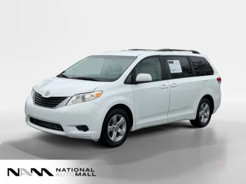 White 2013 Toyota Sienna L for sale in Merritt Island, FL