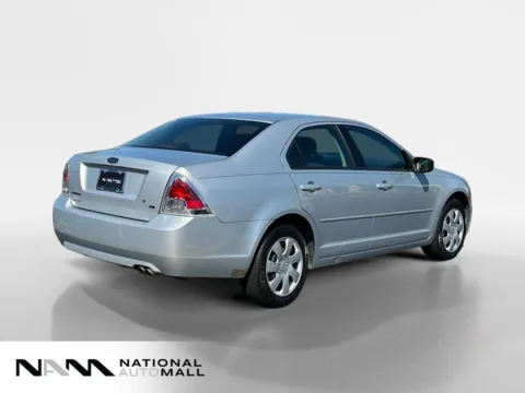More photos of 2006 Ford Fusion SE at National Auto Mall, FL