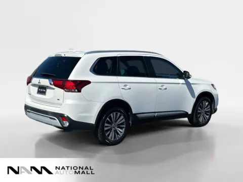 More photos of 2020 Mitsubishi Outlander at National Auto Mall, FL