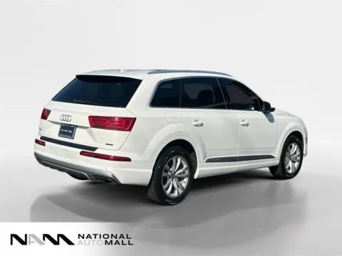 More photos of 2019 Audi Q7 45 SE Premium at National Auto Mall, FL