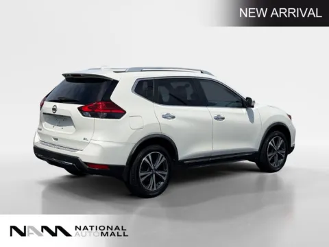 More photos of 2017 Nissan Rogue SL at National Auto Mall, FL