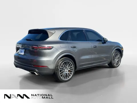 More photos of 2019 Porsche Cayenne at National Auto Mall, FL