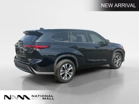 More photos of 2022 Toyota Highlander XLE at National Auto Mall, FL