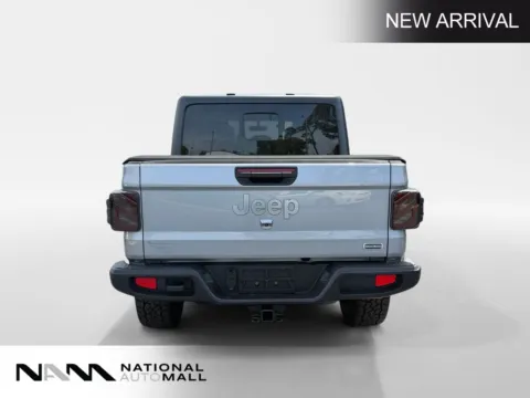More photos of 2020 Jeep Gladiator Overland at National Auto Mall, FL