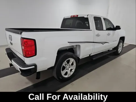 More photos of 2017 Chevrolet Silverado 1500 Custom at National Auto Mall, FL
