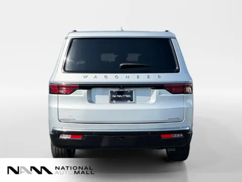 More photos of 2022 Jeep Wagoneer Series II at National Auto Mall, FL