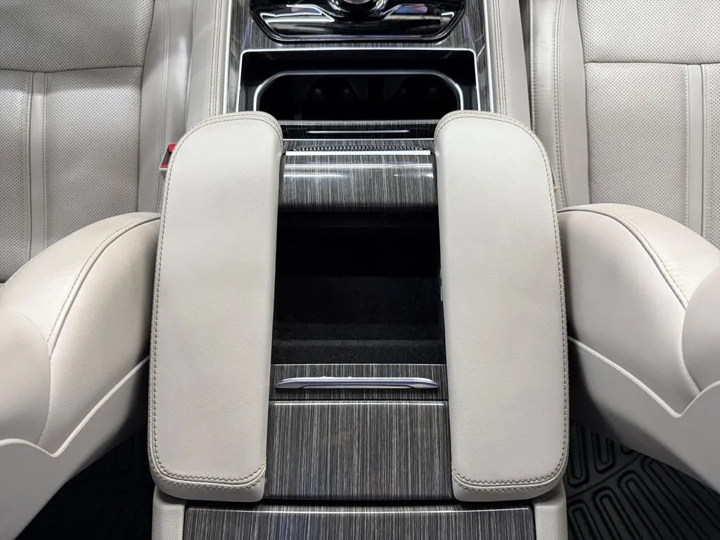 2022 Jeep Wagoneer Series II - Photo 36
