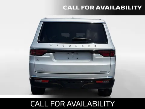 More photos of 2022 Jeep Wagoneer Series II at National Auto Mall, FL