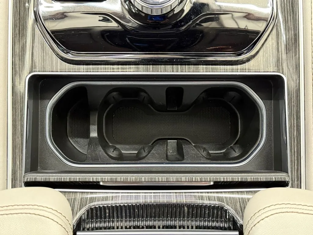 2022 Jeep Wagoneer Series II - Photo 34