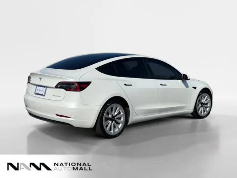 More photos of 2021 Tesla Model 3 Long Range at National Auto Mall, FL