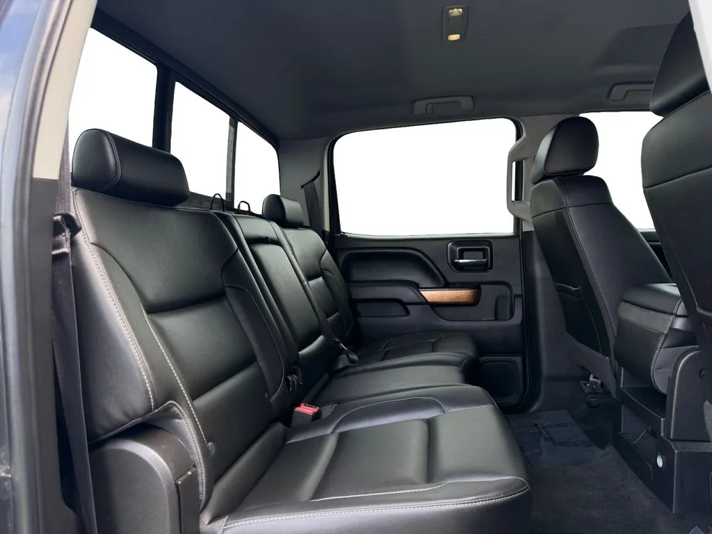2016 Chevrolet Silverado 3500HD LTZ - Photo 18