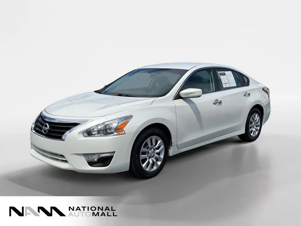 White 2014 Nissan Altima 2.5 S for sale in Merritt Island, FL