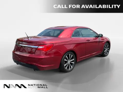 More photos of 2013 Chrysler 200 S at National Auto Mall, FL
