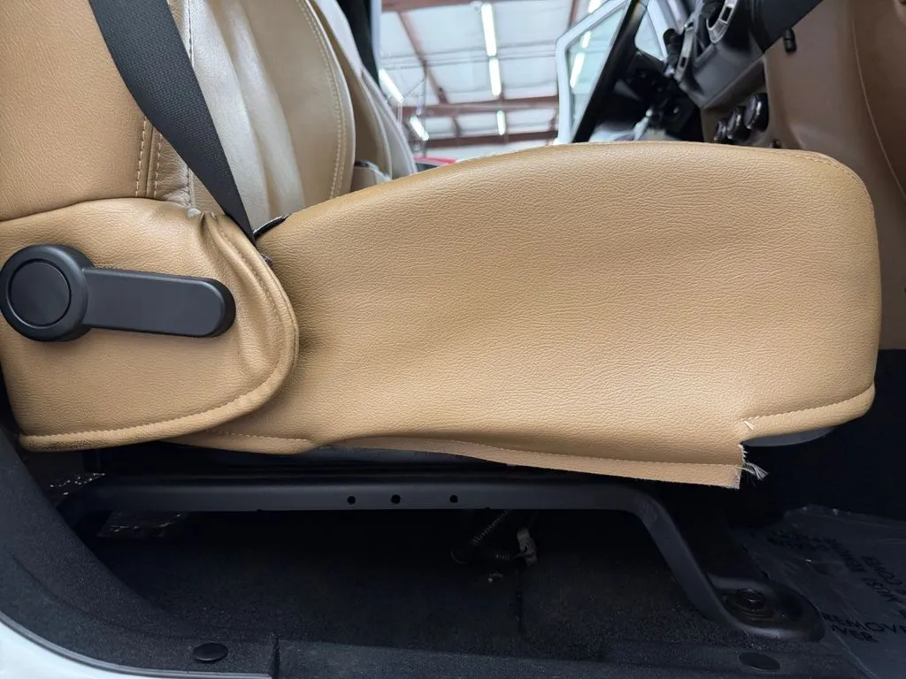 2014 Jeep Wrangler Unlimited Sahara - Photo 37