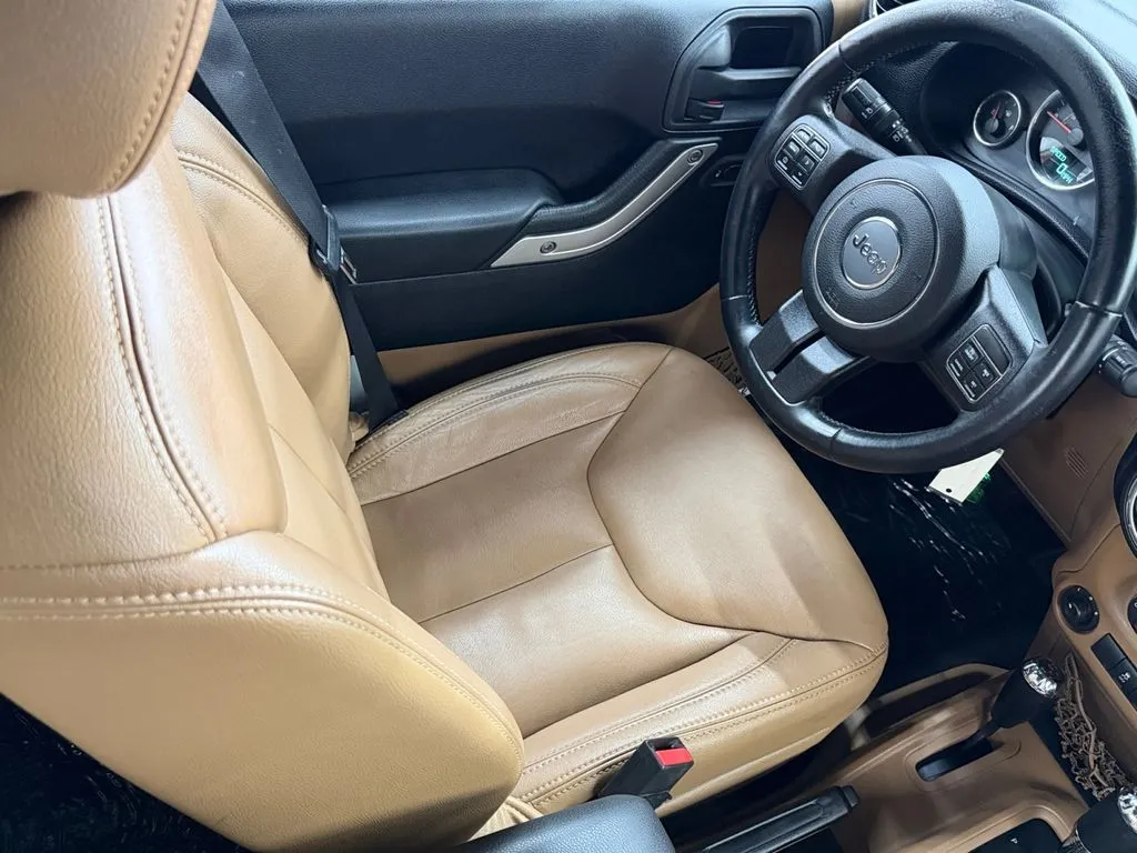 2014 Jeep Wrangler Unlimited Sahara - Photo 43