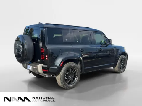 More photos of 2022 Land Rover Defender 110 X-Dynamic SE at National Auto Mall, FL