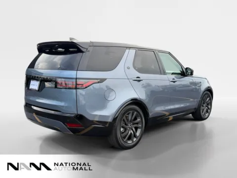 More photos of 2023 Land Rover Discovery S R-Dynamic at National Auto Mall, FL