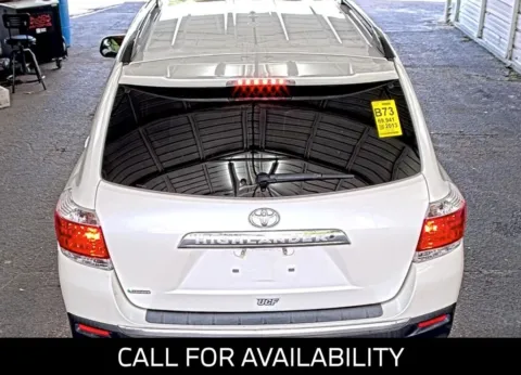 Another view of 2013 Toyota Highlander Base Plus for sale in Merritt Island, FL at National Auto Mall