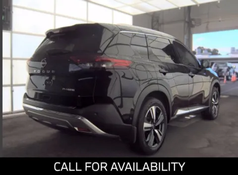 More photos of 2023 Nissan Rogue Platinum at National Auto Mall, FL