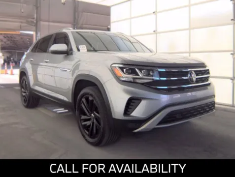 More photos of 2022 Volkswagen Atlas Cross Sport 3.6L V6 SE w/Technology at National Auto Mall, FL