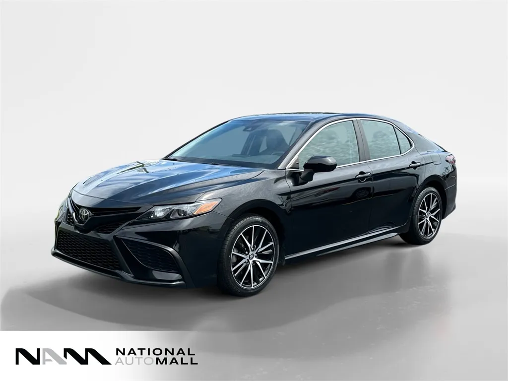 Black 2021 Toyota Camry SE for sale in Merritt Island, FL