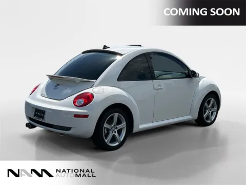 More photos of 2009 Volkswagen Beetle 2.5L at National Auto Mall, FL
