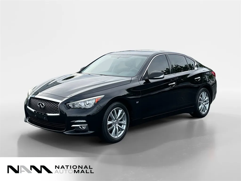 2015 INFINITI Q50