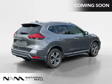 More photos of 2017 Nissan Rogue SL at National Auto Mall, FL