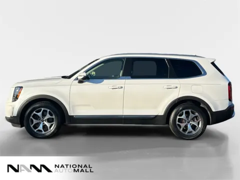 Photos of 2020 Kia Telluride EX for sale in Merritt Island, FL at National Auto Mall