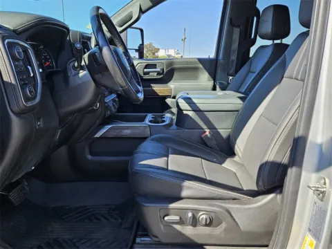 More photos of 2022 Chevrolet Silverado 3500HD High Country at Brannen Motor Company, GA