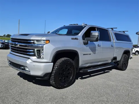 Another view of 2022 Chevrolet Silverado 3500HD High Country for sale in Unadilla, GA at Brannen Motor Company