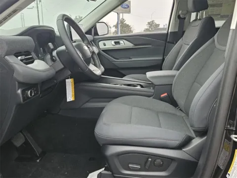 More photos of 2026 Ford Explorer Active at Brannen Motor Company, GA