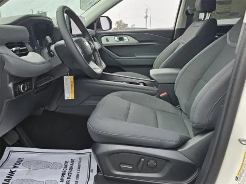 More photos of 2026 Ford Explorer Active at Brannen Motor Company, GA