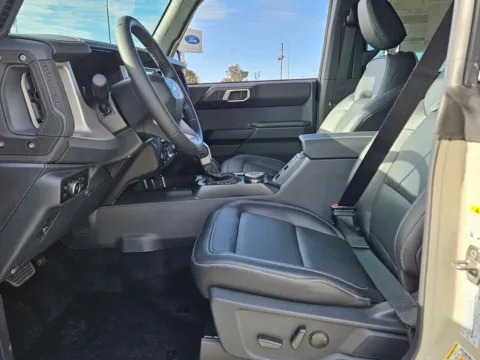 More photos of 2025 Ford Bronco Outer Banks at Brannen Motor Company, GA