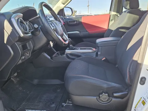 More photos of 2018 Toyota Tacoma at Brannen Motor Company, GA