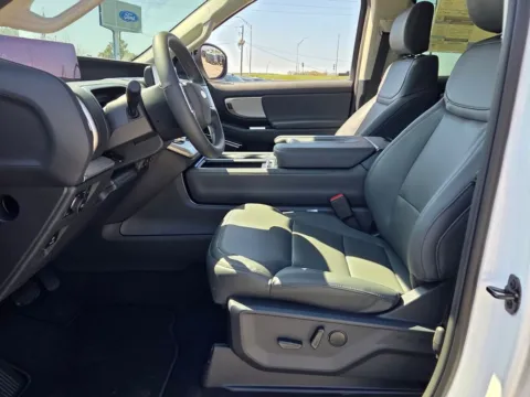 More photos of 2026 Ford Expedition Active at Brannen Motor Company, GA